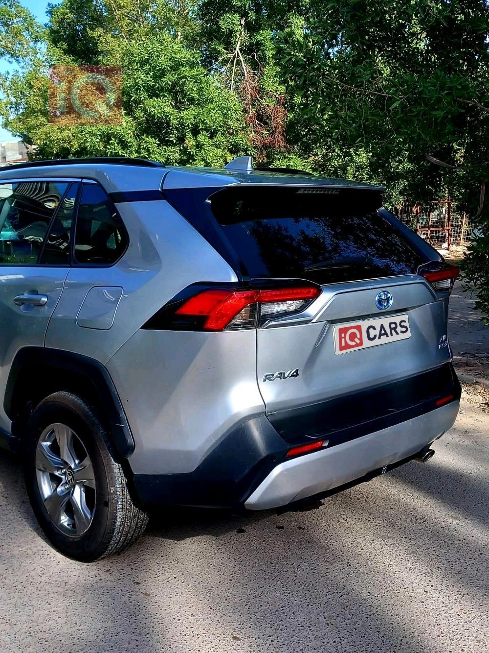 تويوتا راف 4